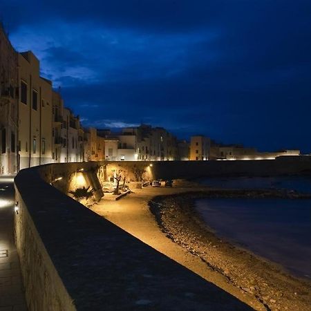 Casa Vacanze Ulisse Trapani Exterior photo